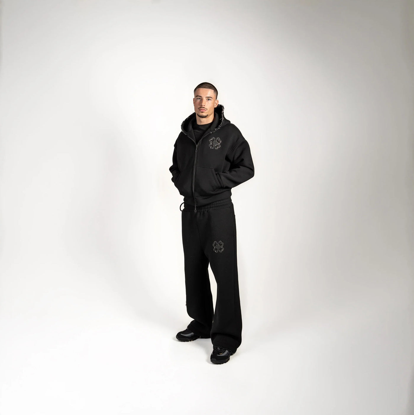 TRACKSUIT TRÈFLE SIGNATURE NEGRO